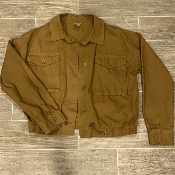Utility Jacket - Picture 2 of 8